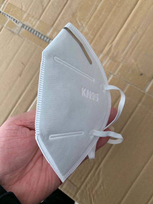 一次性民用口罩 從醫(yī)用防護(hù)到零售市場的普及之路
